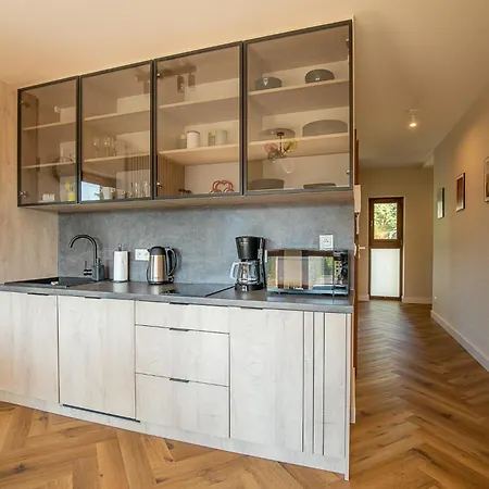 Rentplanet - Park Apartment