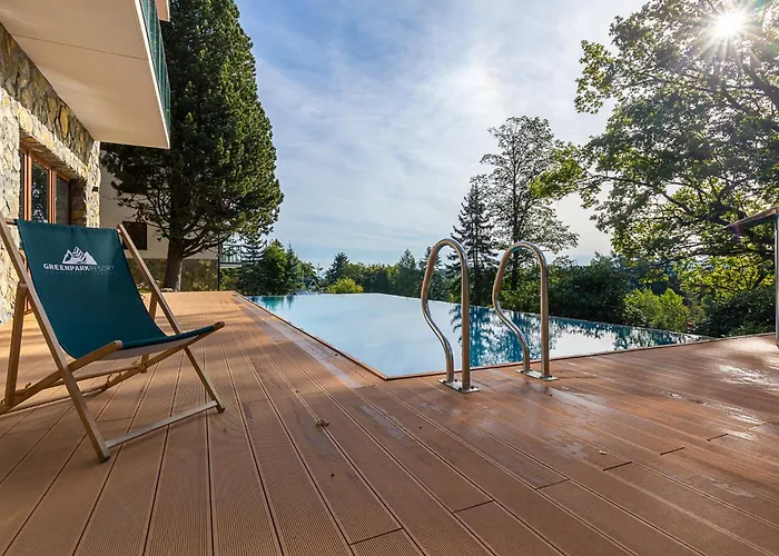 Rentplanet - Park Apartment