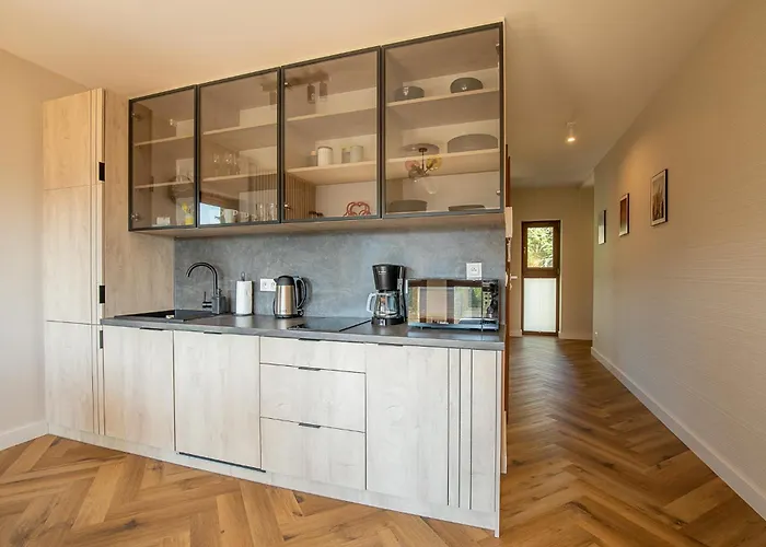 Rentplanet - Park Apartment